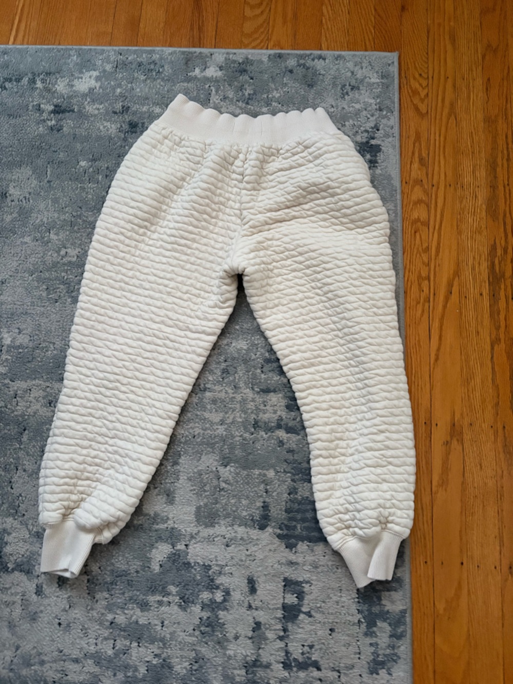 Everlane Organic Cotton Quilted Jogger Sweatpants, Women’s Medium, Bone - Picture 3 of 6